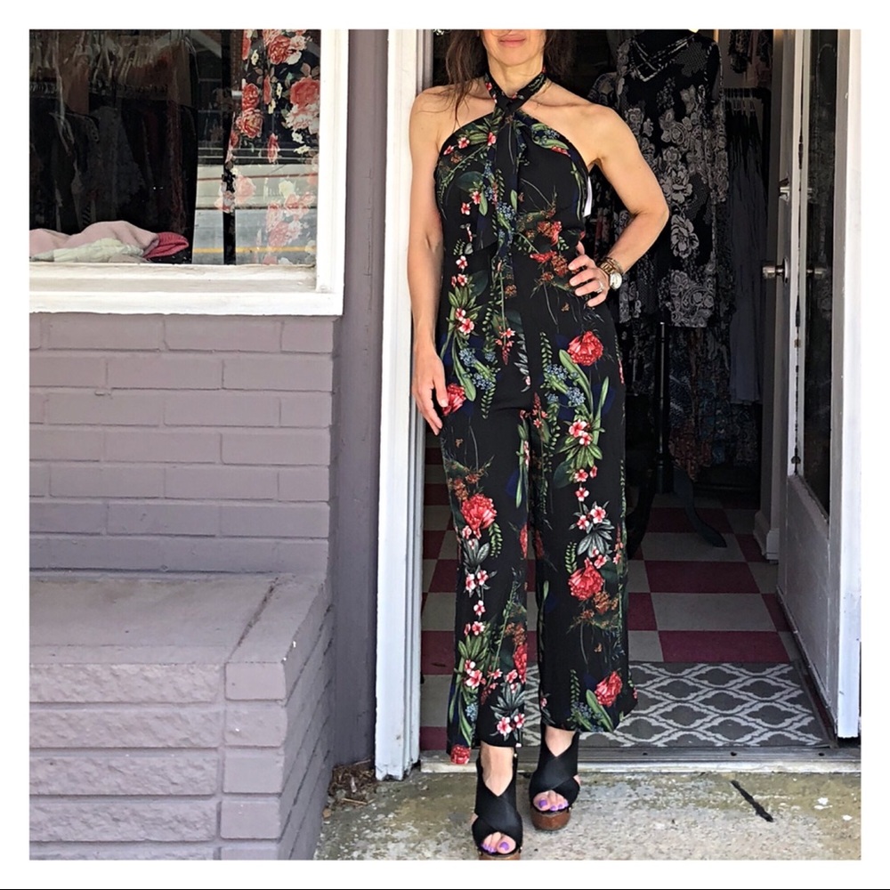 Halter floral Gaucho sleeveless jumpsuit - Picture 4 of 8
